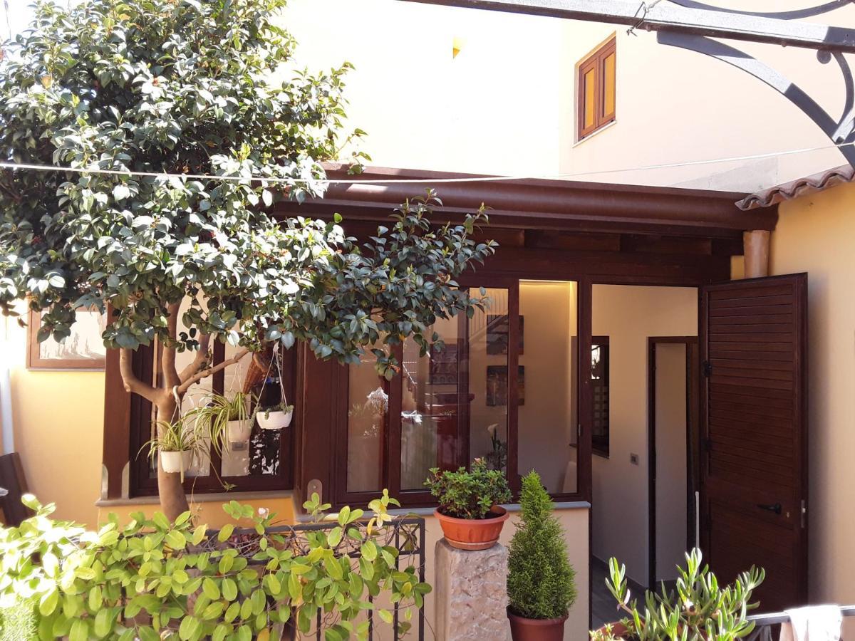 Al Castello B&B มิลาซโซ ภายนอก รูปภาพ