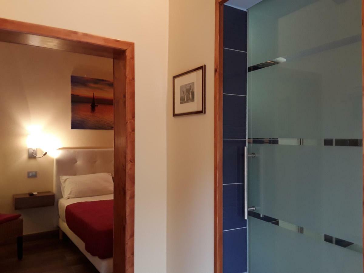 Al Castello B&B มิลาซโซ ภายนอก รูปภาพ